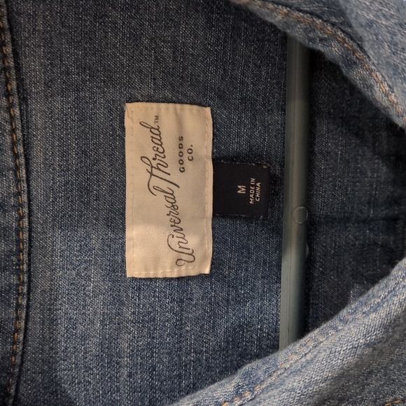 NWOT Universal Thread Denim Long Sleeve Shirt dress Size Medium - Picture 2 of 5